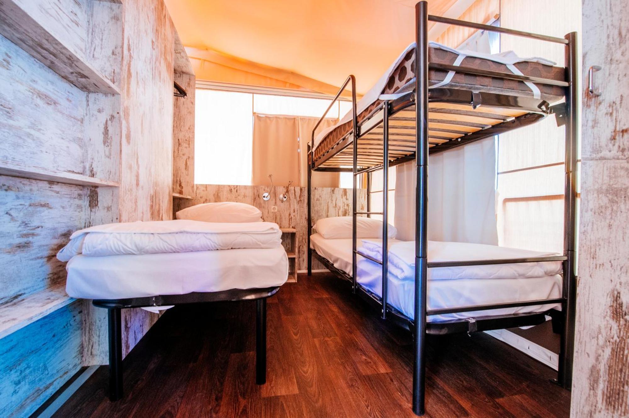 Zaton Holiday Resort Glamping Tents 宁 客房 照片